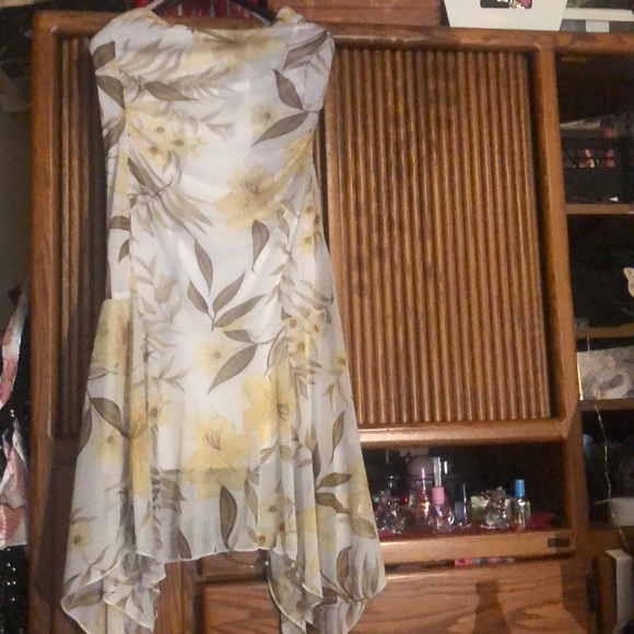 Summer dress - Picture 2 of 2